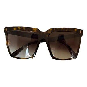 Tom Ford Sabrina Sunglasses in Tortoise